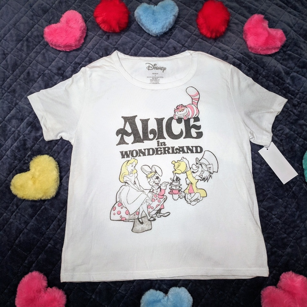 NWT Alice In Wonderland T Shirt Ivory White Small